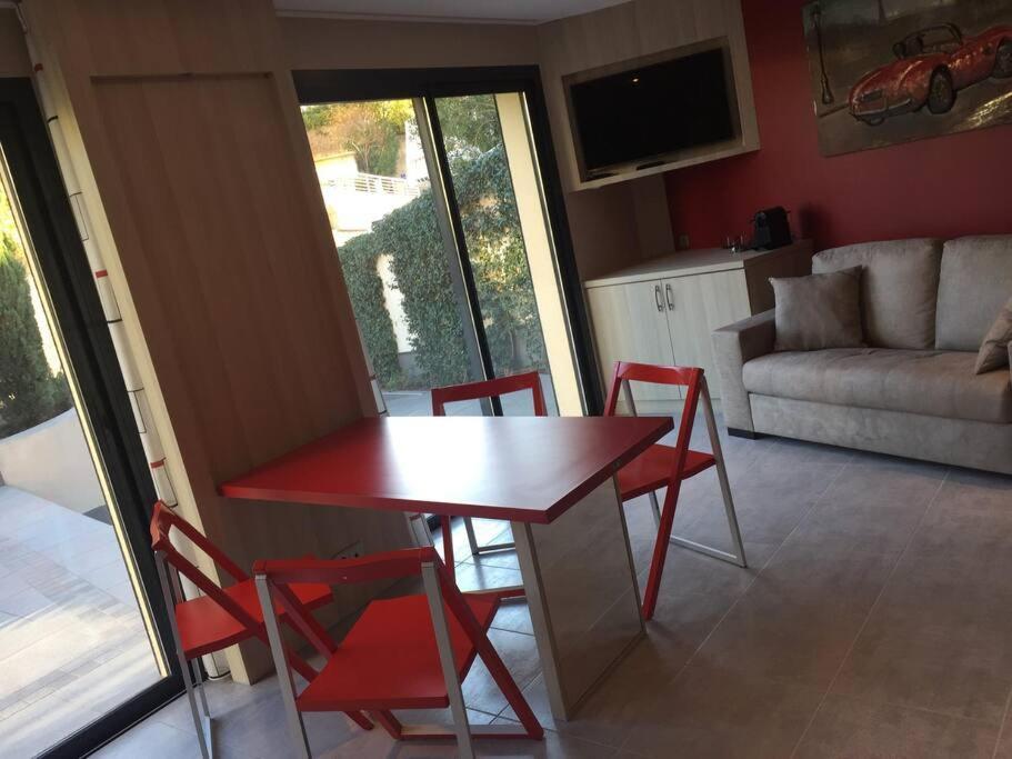 La Favorite - Centre De Cassis - Climatisation Apartment Exterior photo