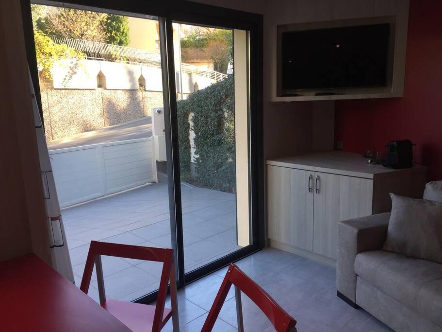 La Favorite - Centre De Cassis - Climatisation Apartment Exterior photo