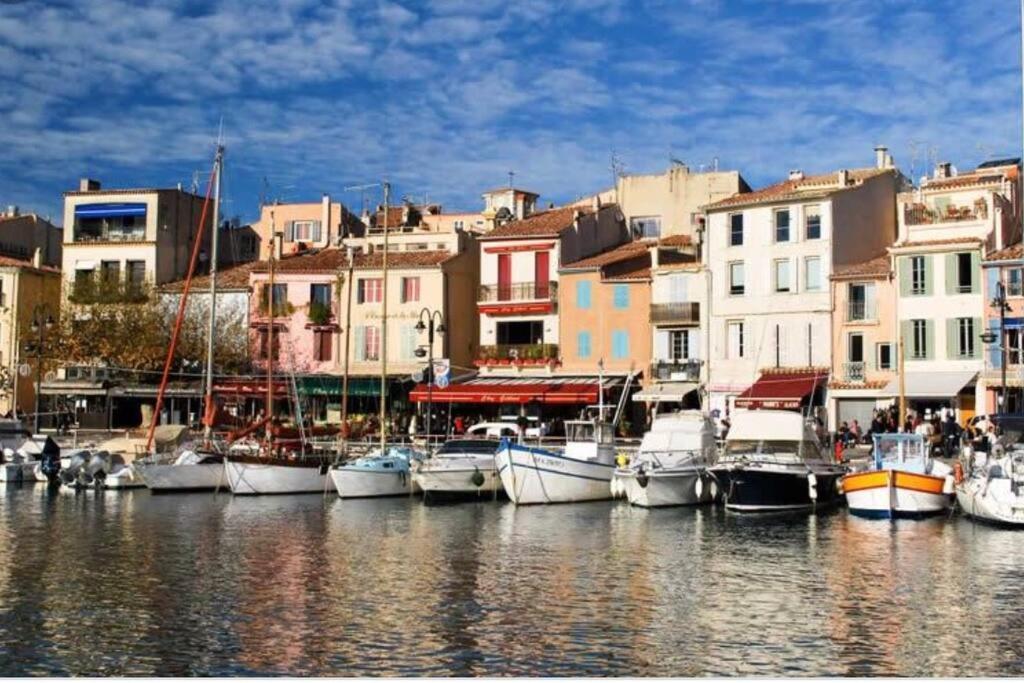La Favorite - Centre De Cassis - Climatisation Apartment Exterior photo